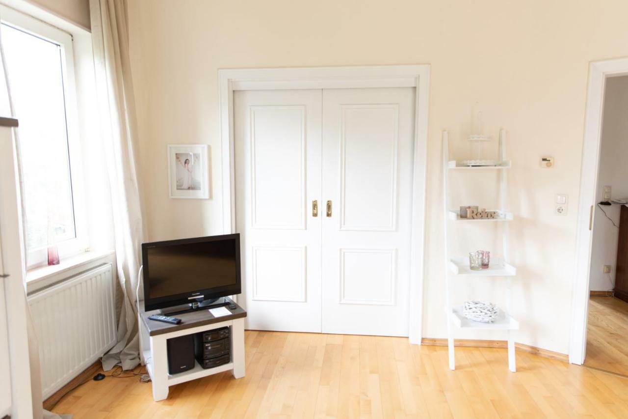 Hus Lintje Apartment เอาริคช์ ภายนอก รูปภาพ